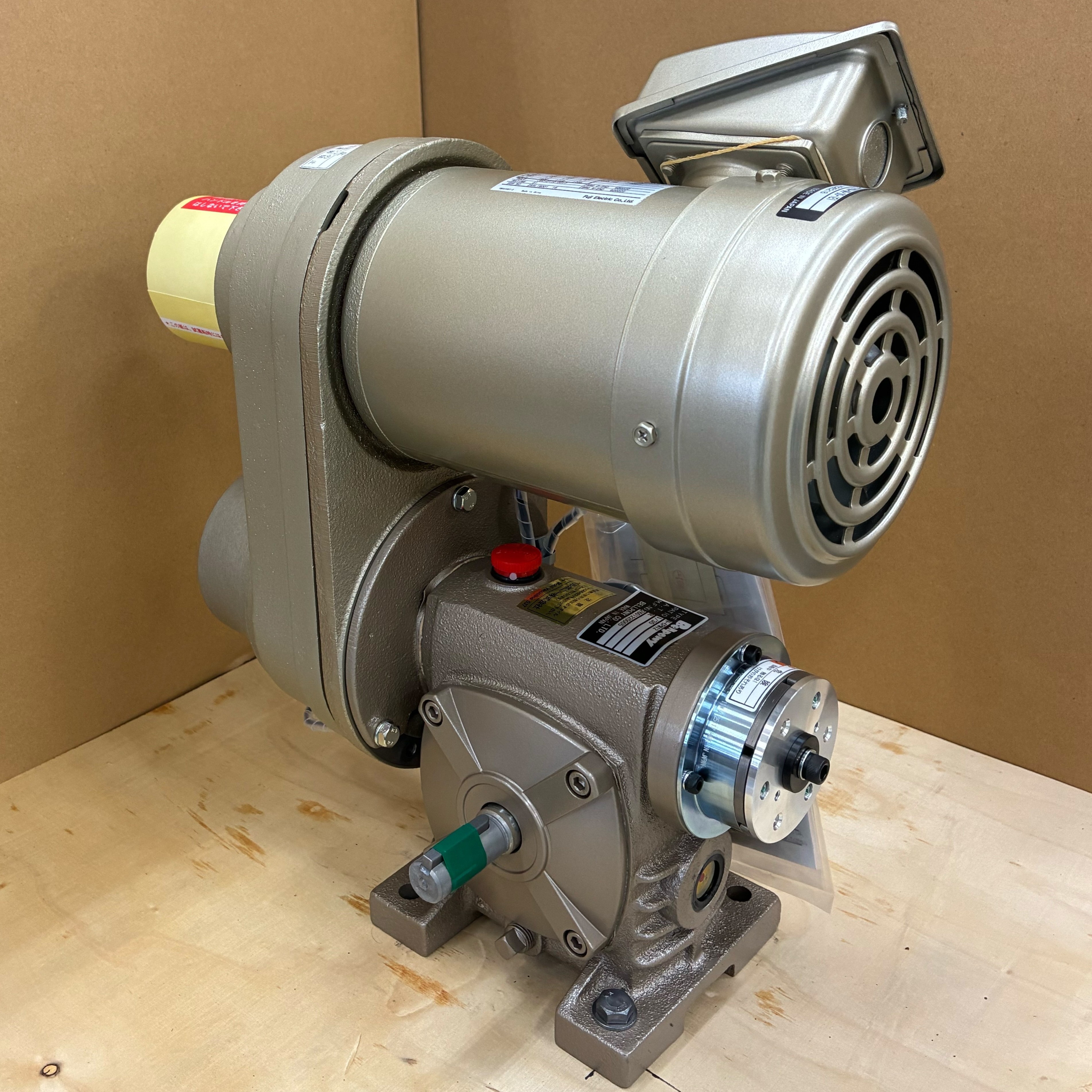 ベルト式無段変速機ユニット（塗装後）