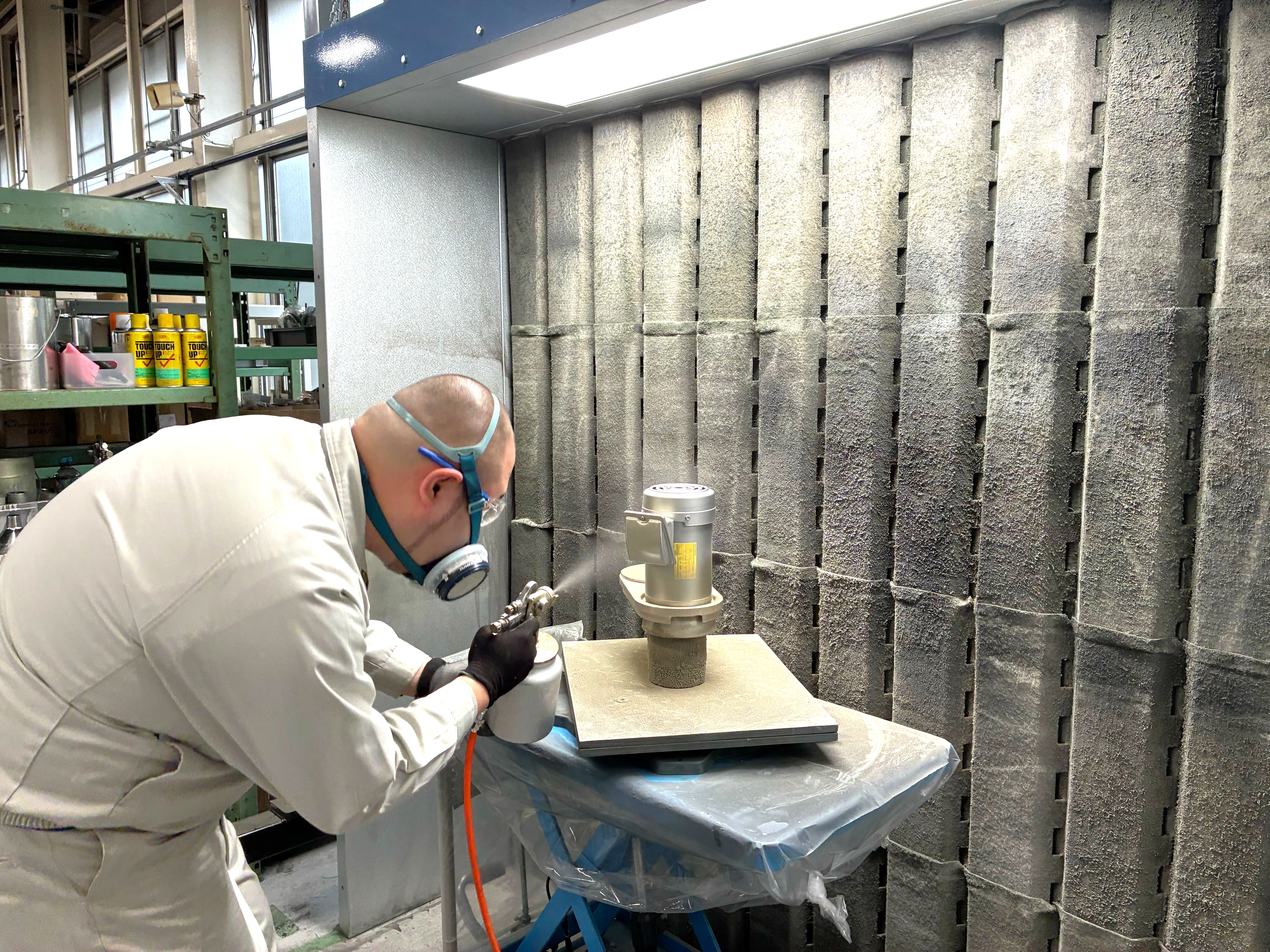 実際の塗装の様子